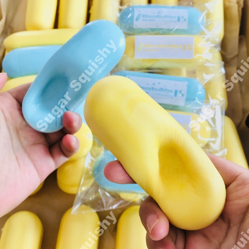 สกุชชี่น้ําตาล แท่งขนมปังรูปนิ้ว 2 สี สกุชชี่ที่เพิ่มขึ้นช้า