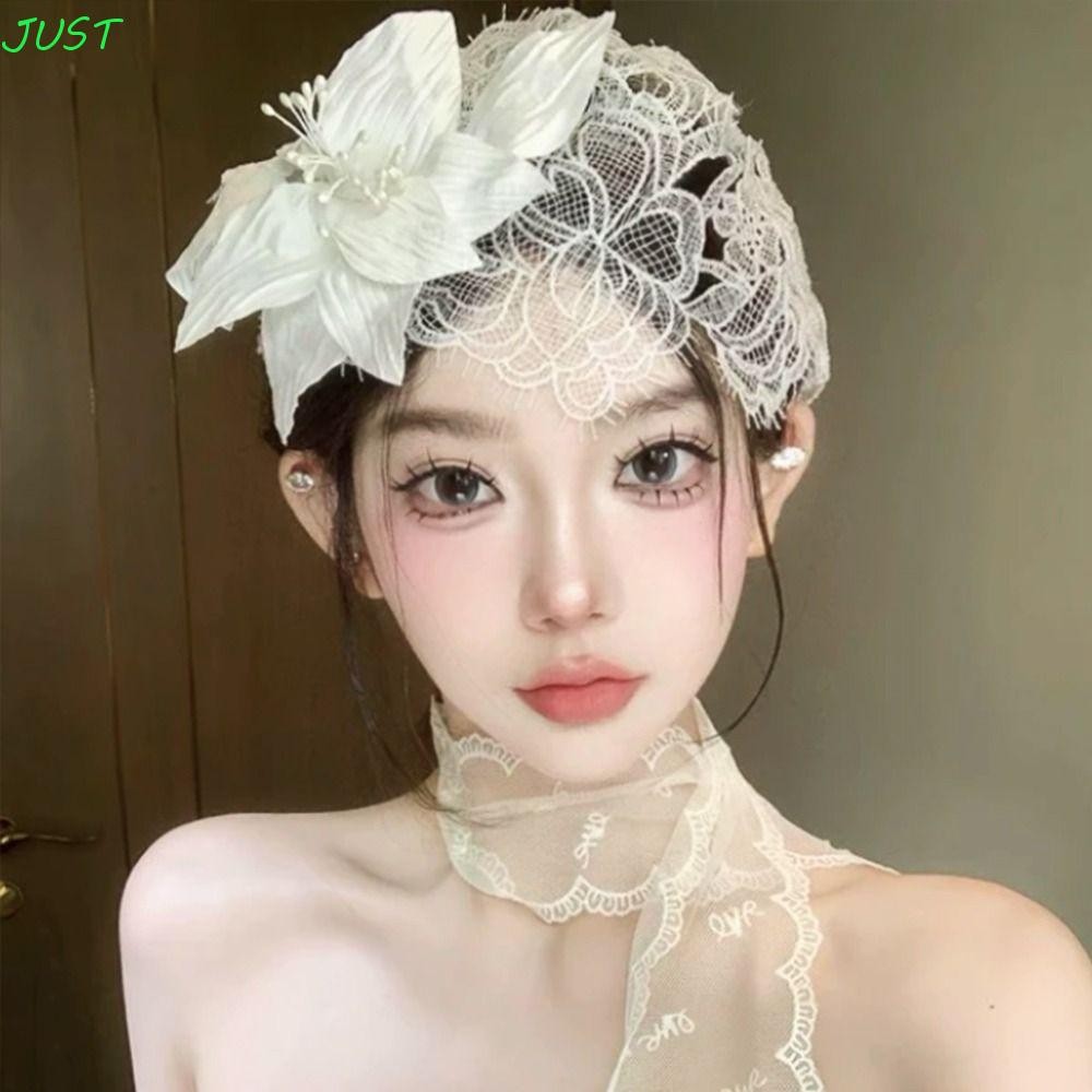 ผ้าโพกศีรษะสไตล์ฝรั่งเศสสำหรับเจ้าสาว พร้อมลายดอกไม้และเครื่องประดับ ใช้ได้ทั้งการถ่ายภาพและงานพิธีย้อนยุค