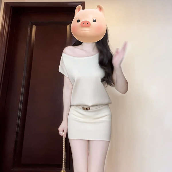 กางเกงขาบานสไตล์ฝรั่งเศส vynn official ชุดเดรสสีขาวไหล่เดียวสไตล์ฝรั่งเศสสำหรับผู้หญิงในช่วงฤดูร้อนป