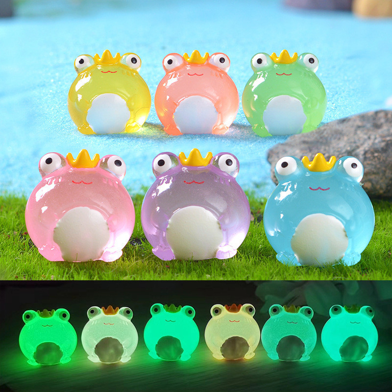 6 ชิ้นน่ารัก Luminous Crown กบ 3D เรซิ่น Charms สําหรับ DIY (4-336)