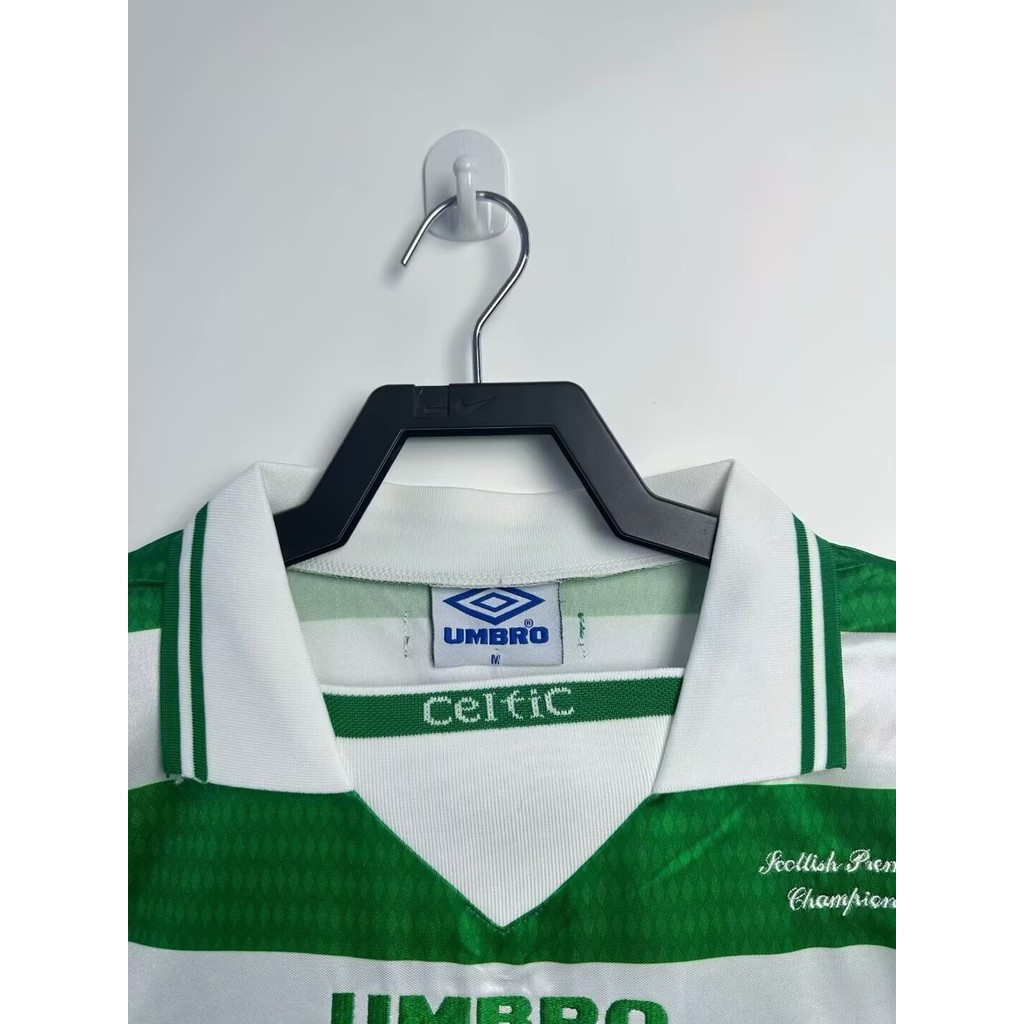 1997-99 เซลติกส์ บ้านฟุตบอลย้อนยุคกีฬาด้านบนเสื้อยืดแขนสั้น
