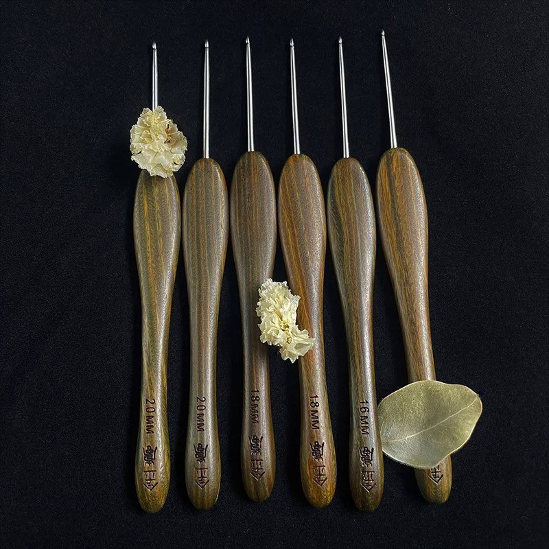 Crochet Hooks Green Sandalwood Handle Stainless Steel Crochet Head Knitting Sweater Needles DIY Knit