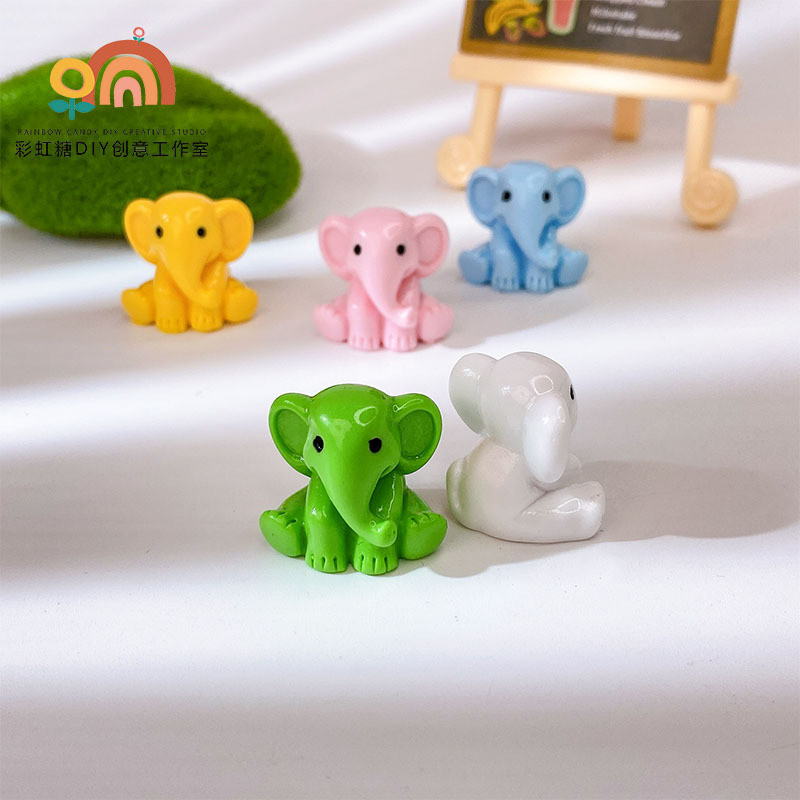 เครื่องประดับสามมิติน่ารัก จำลองการนั่งช้าง สีสันสวยงาม