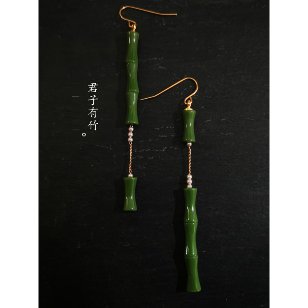 ต่างหู Retro สีเขียวไม้ไผ่ไม่สมมาตร แบบคลิปหู การออกแบบดั้งเดิมยาวสไตล์จีน H3QZ