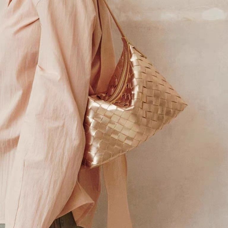 One-shoulder Bag รุ่น C397 พร้อมสายสะพาย สำหรับใส่ของได้เยอะ เหมาะสำหรับฤดูใบไม้ผลิ