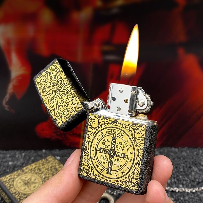 ไฟแช็คน้ำมันก๊าดทองเหลืองวินเทจ ZORRO Zorro