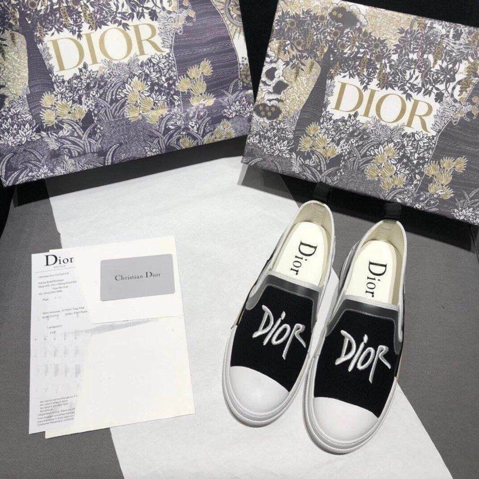 High-end+2024 คลาสสิก dior ปัก Slip-On รองเท้าผู้ชายผู้หญิงคู่รองเท้า D Commuter All-Match รองเท้าลํ