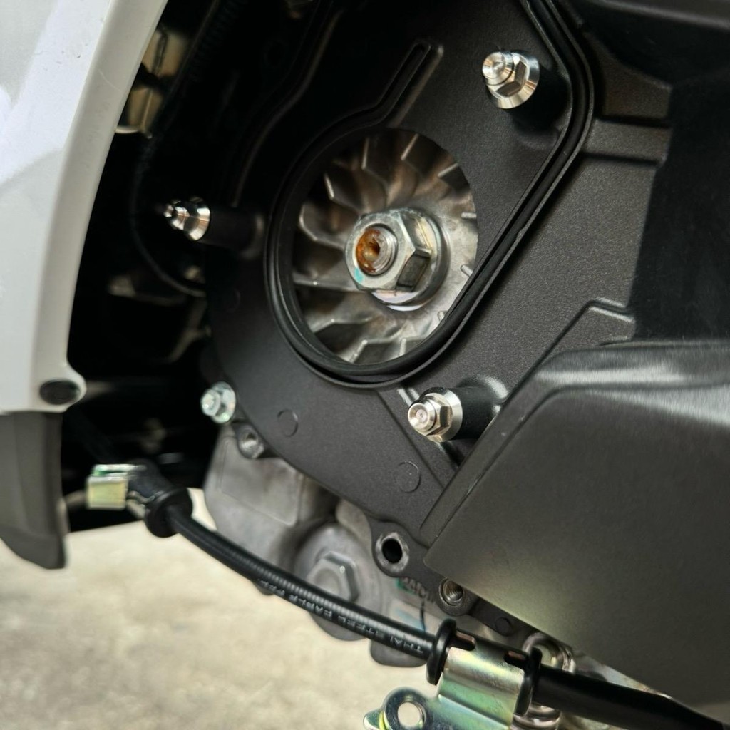 น็อตยึดการ์ดพัดลม น็อตยึดข้างแคร้ง GIORNO+125 CNCเลส ชุด3ตัว