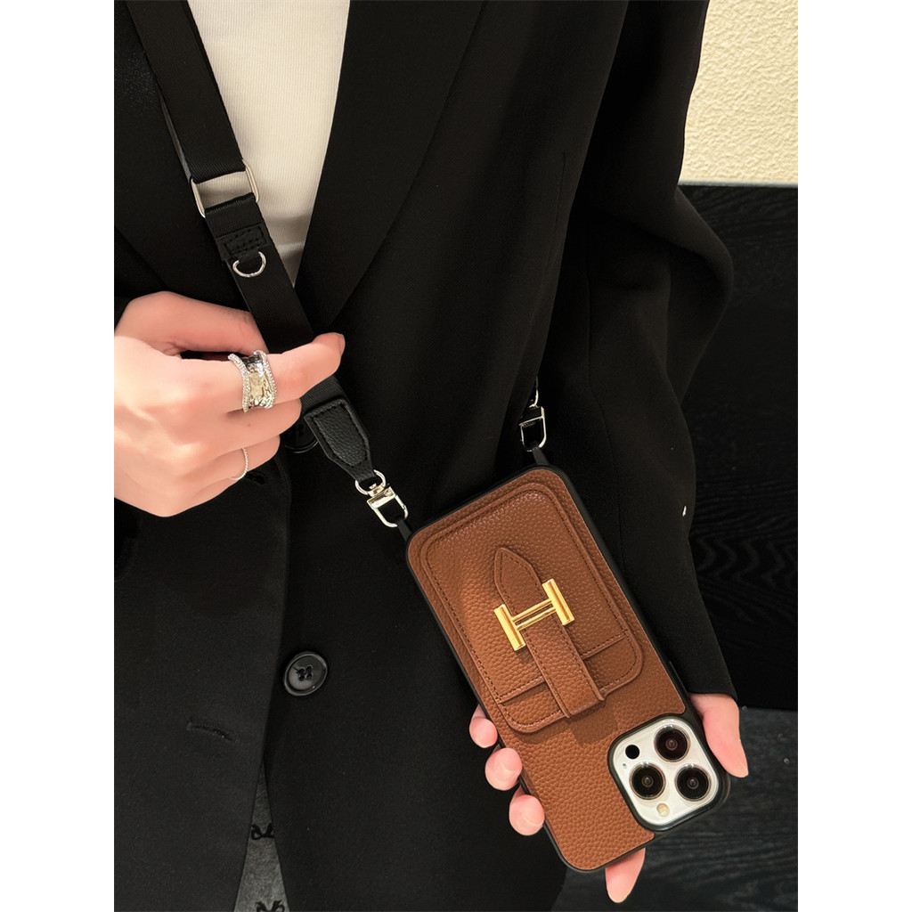 การ์ดหนังใส่เคสโทรศัพท์สําหรับ IPhone 16 Pro Max 15 Plus 14 ProMax 13 12 Mini 11 16pro 15pro 14pro ปรับเชือกเส้นเล็ก 16promax 15promax 11promax ฝาหลังเต็ม