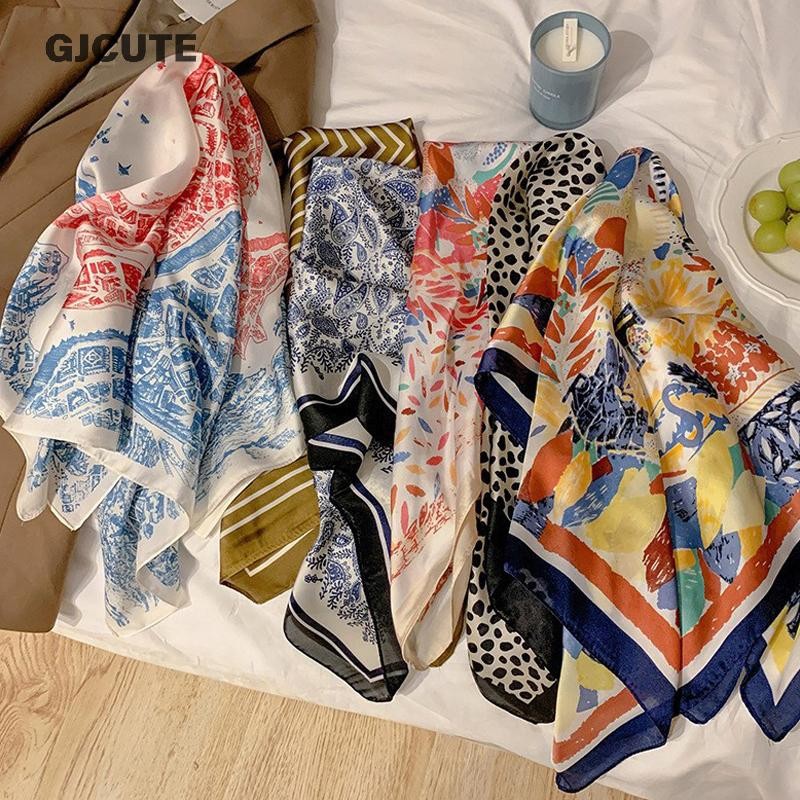 Gjcute แฟชั่นพิมพ์ผ้าพันคอสแควร์ Hijab สําหรับผู้หญิง Neckerchief Wrap ผ้าคลุมไหล่ป้องกันแสงแดดผ้าพันคอผ้าคลุมไหล่อเนกประสงค์ขนาดใหญ่ WTD