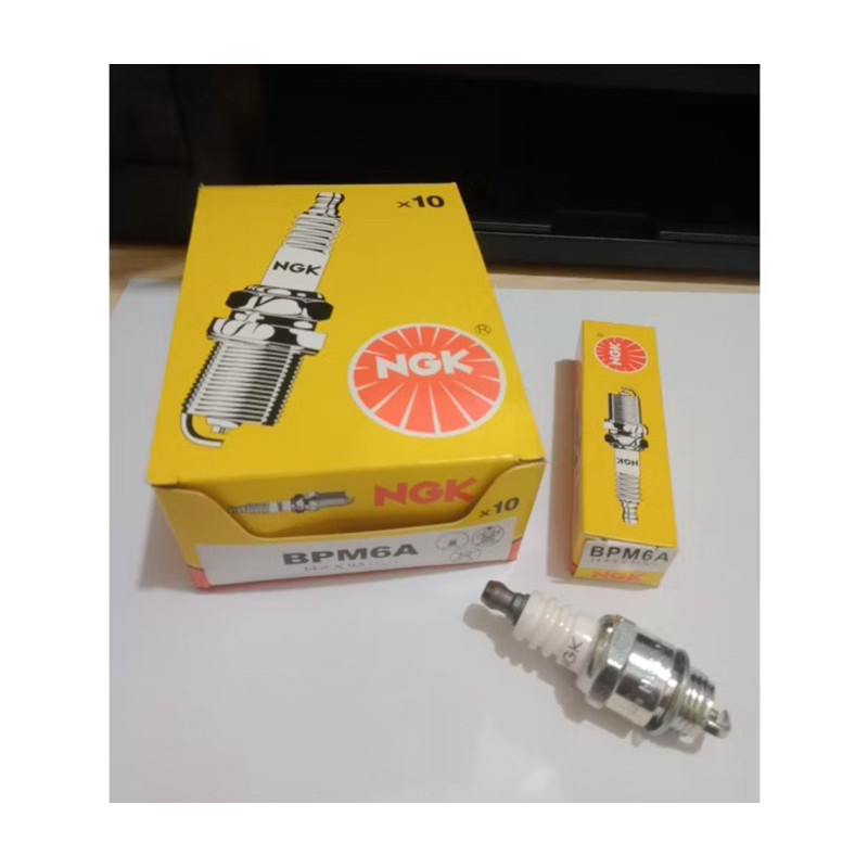 หัวเทียน NGK BPM6A หัวเทียนตัดหญ้า BPM6A (PRICE 1 กล่อง) MJ PARTS