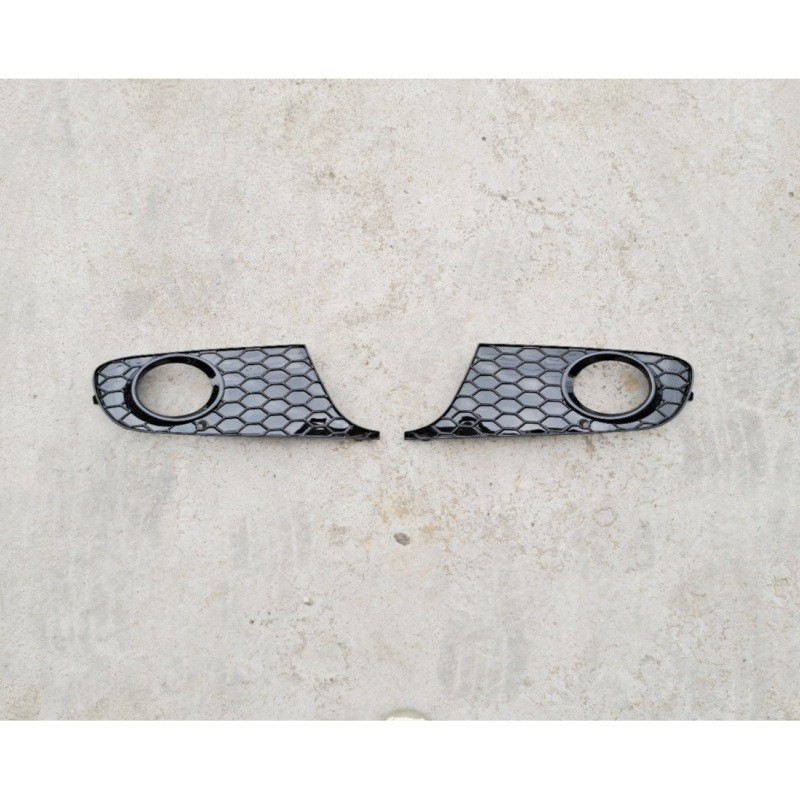 เหมาะสําหรับ Volkswagen GOLF 6 ดัดแปลงรังผึ้งกรอบไฟตัดหมอก Volkswagen GOLF MK6 Bright สีดํารังผึ้งกร