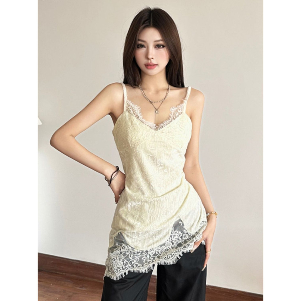 Pure Desire สไตล์ลูกไม้คอวี Camisole ผู้หญิงออกแบบแฟชั่นเสื้อแขนกุดไม่สม่ําเสมอ