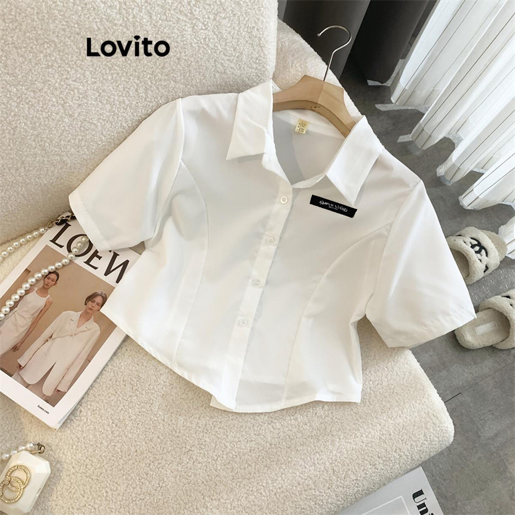 Lovito เสื้อยืดผู้หญิง มีกระดุมหน้า สีพื้น สไตล์ลำลอง LNE56665