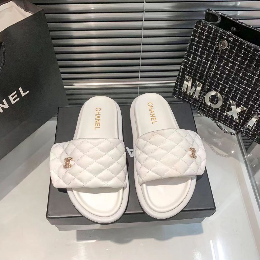 Chanel รองเท้าแตะสุภาพสตรีใหม่แฟชั่นรองเท้าแตะทุกคู่รองเท้าแตะแพลตฟอร์มน้ําหนักเบาสบาย