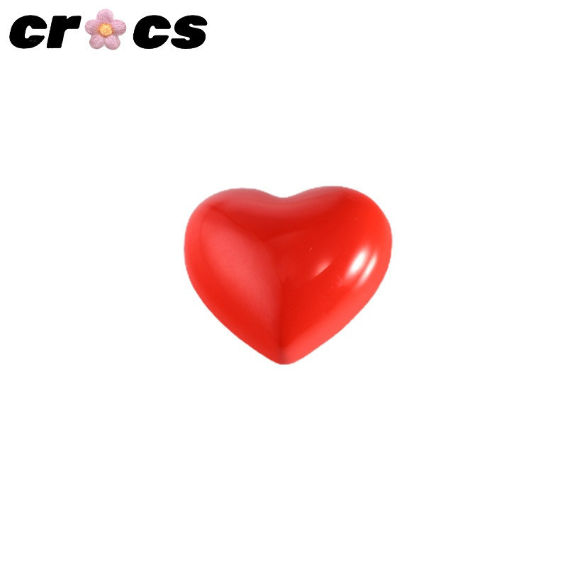 Jibbitz Crocs Charm Girl หัวเข็มขัดรองเท้าโลหะแฟชั่นริมฝีปากสีแดงประดับเพชรหัวเข็มขัด DIY คุณภาพสูง