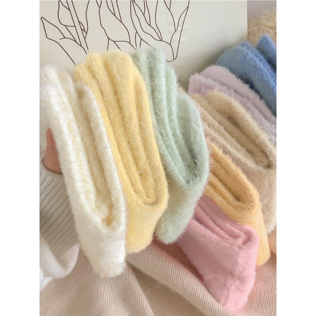 สีทึบ Mink ขนแกะผู้หญิงฤดูใบไม้ร่วงฤดูหนาวสไตล์ Mid-Tube Plush Pile ฤดูหนาวหนาอบอุ่นถุงเท้า Plush