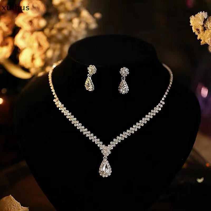 Xut 3 ชิ้นแฟชั่น Water Drop คริสตัล Rhinestones สร้อยคอต่างหูชุดสําหรับงานแต่งงานเจ้าสาวเครื่องประดับชุดอุปกรณ์เสริมของขวัญ N