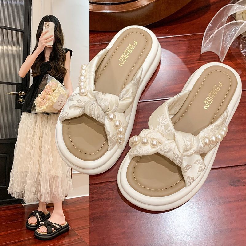 รองเท้าแตะส้นสูงสไตล์ High-Top สำหรับผู้หญิง แบบใหม่สำหรับฤดูร้อนและสวมใส่ด้านนอก สะดวกสบายและทันสมัย