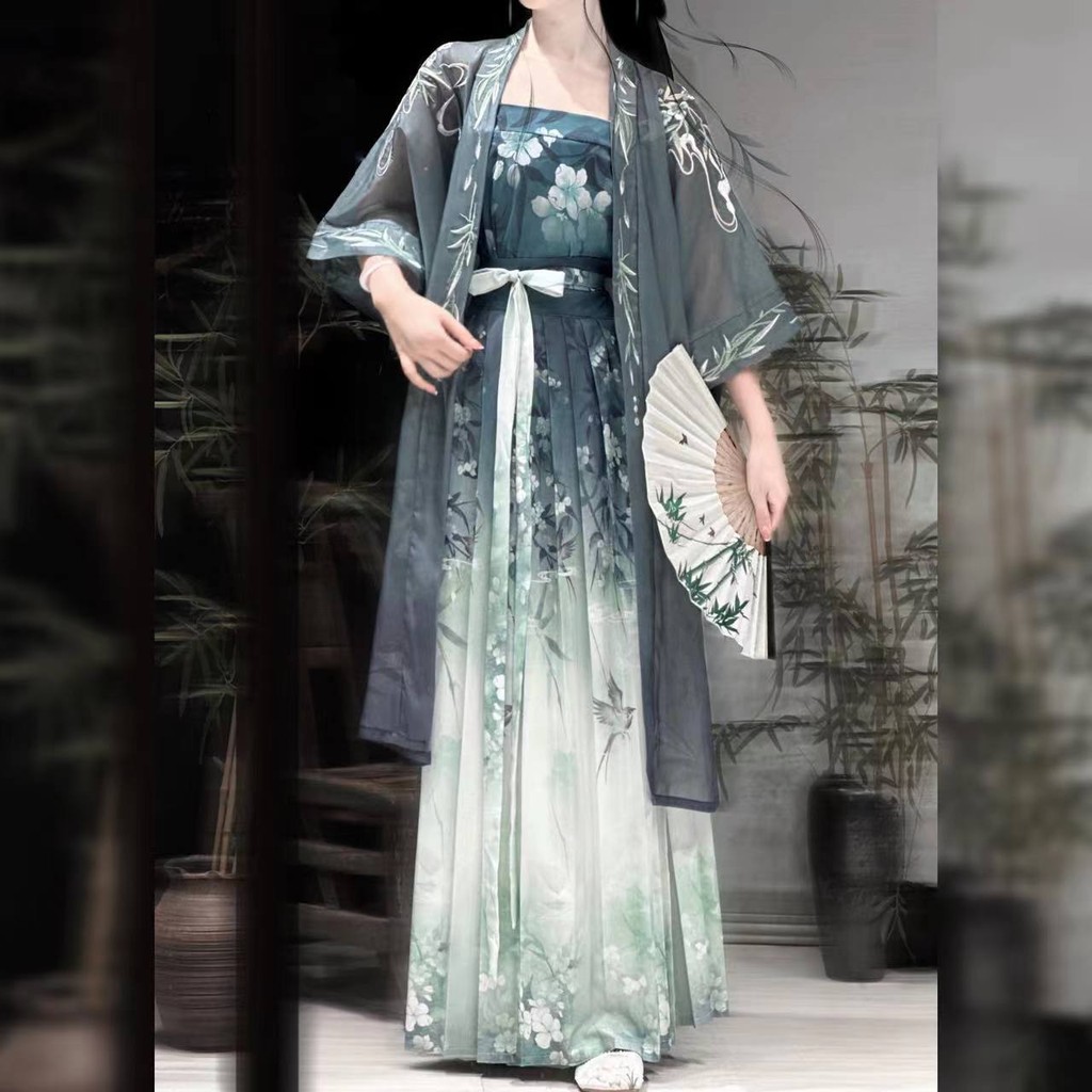 กระโปรงครึ่งแขน Hanfu สไตล์ยุคเก่า จากไม้ไผ่สีเขียว ลายจีบ ใส่ได้ทุกวัน - Yisong