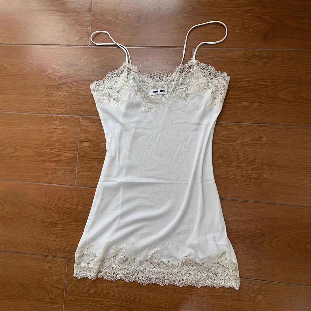 M * IU Lace Hollow High-End Feel สลิงหน้าอกเล็กด้านใน Match Pure Desire Girl