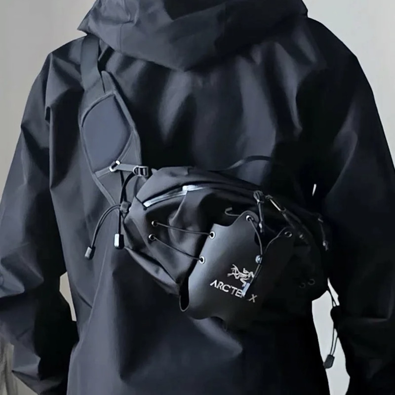 Arcteryx ไก่โครงกระดูกนกกระเป๋า Q5 Waistpack กลางแจ้งกันน้ําแฟชั่น Messenger Fanny กระเป๋าสะพายกระเป๋าหน้าอกเอวกระเป๋า