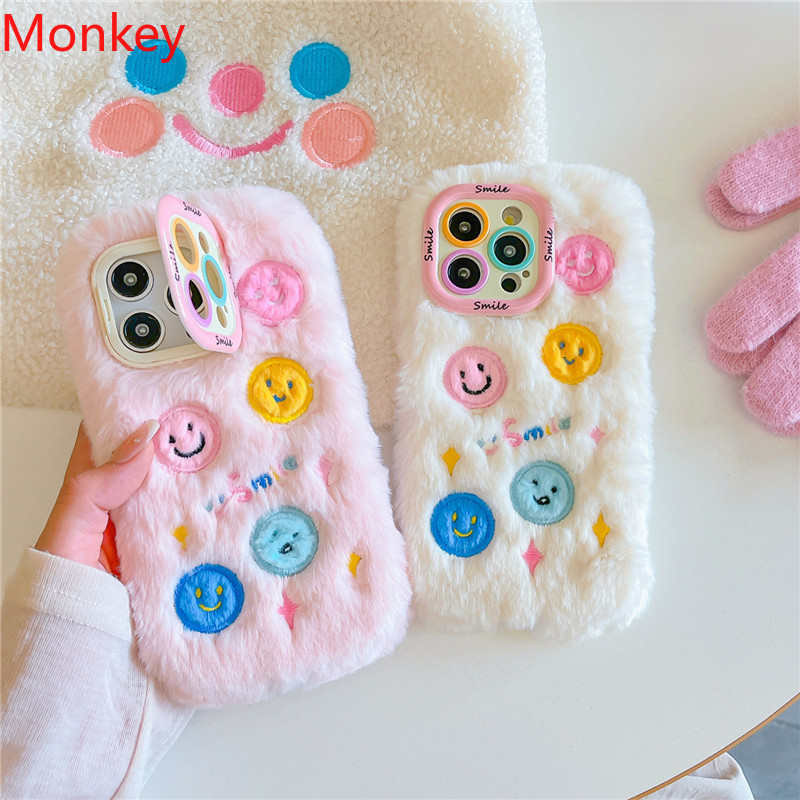 ขนปักตลกหน้ายิ้มกล้องเลนส์ที่วางโทรศัพท์สําหรับiphone 16 15 Plus 14 Pro Max 13 12 11 Fluffyนุ่มปกหลัง