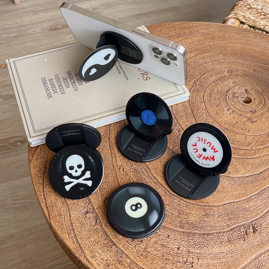 บอล เบอร์ 8ที่วางโทรศัพท์ Kickstand การ์ตูนน่ารัก Creative Magnetic Attraction ขาตั้งสําหรับโทรศัพท์มือถือ Naked Magsafe กรณีแท็บเล็ตโทรศัพท์มือถือพับ Anti-drop PC Bracket