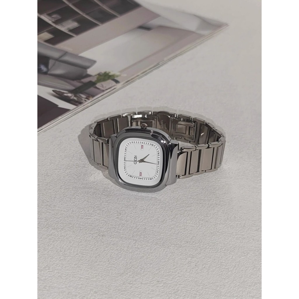 Xihuan High-value Square นาฬิกาหน้าปัดขนาดใหญ่หญิง High-end Niche หรูหราสุภาพสตรีผู้หญิงนาฬิกาแบรนด์