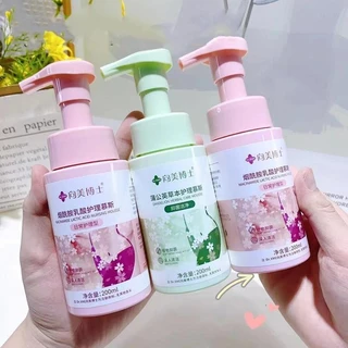 【ซื้อ 2 แถม 2】มูสโฟมทำความสะอาดจุดซ่อนเร้น โฟมทำความสะอาด 4-in-1 อ่อนโยน ระงับกลิ่นกาย หอม ทำความสะอาด