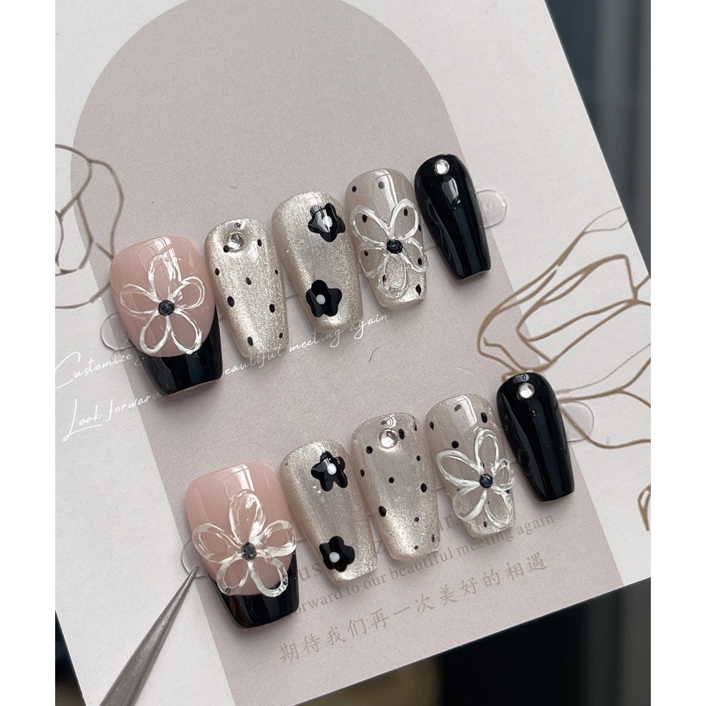 [Handmade] เล็บประดิษฐ์คริสตัลดอกไม้ Silver Light Cat's Eye Phototherapy เล็บเล็บปลอม reusable และถอดออกได้เล็บ Toolkit