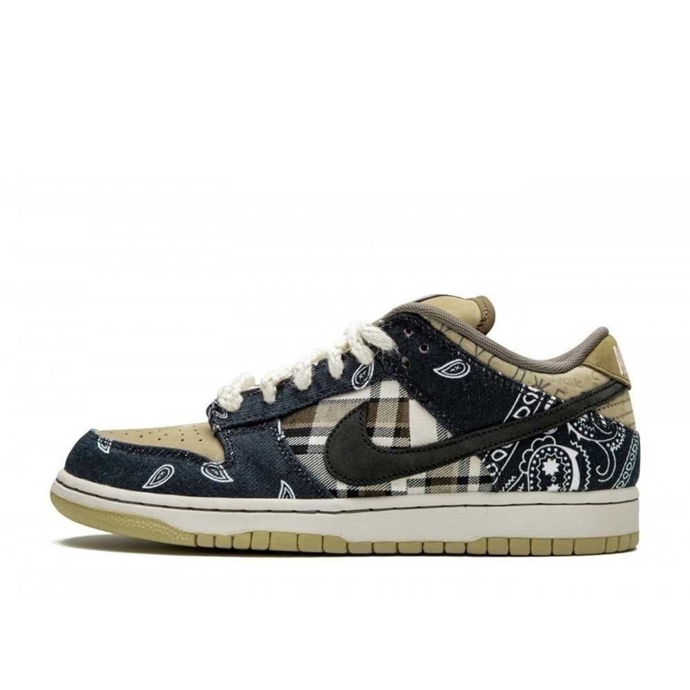 Travis Scott × Nike SB Dunk Low Sneakers CT5053-001 Unused CT5053-001