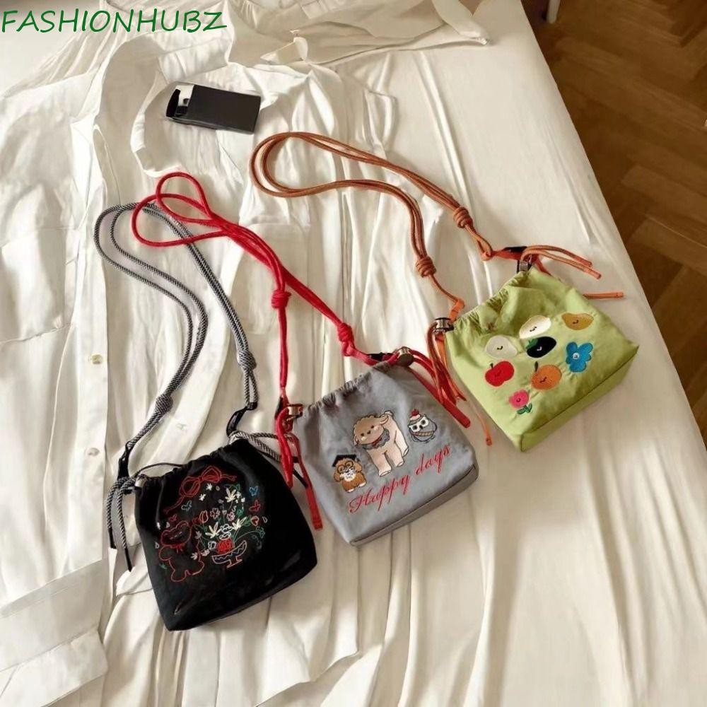 Fashionhubz กระเป๋าถือ Drawstring ความจุขนาดใหญ่ สไตล์เกาหลี Ball&Chain กระเป๋าเย็บปักถักร้อย, น้ําหนักเบา Eco Bag Tote Bag Storage Bag พิมพ์ไนลอน Crossbody Bag นักเรียน