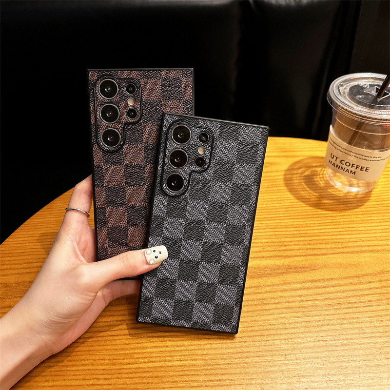 Samsung Galaxy S23 Ultra S24 Ultra S22 UltraChessboard Vintage FlowersCase ปกหนังกันกระแทก
