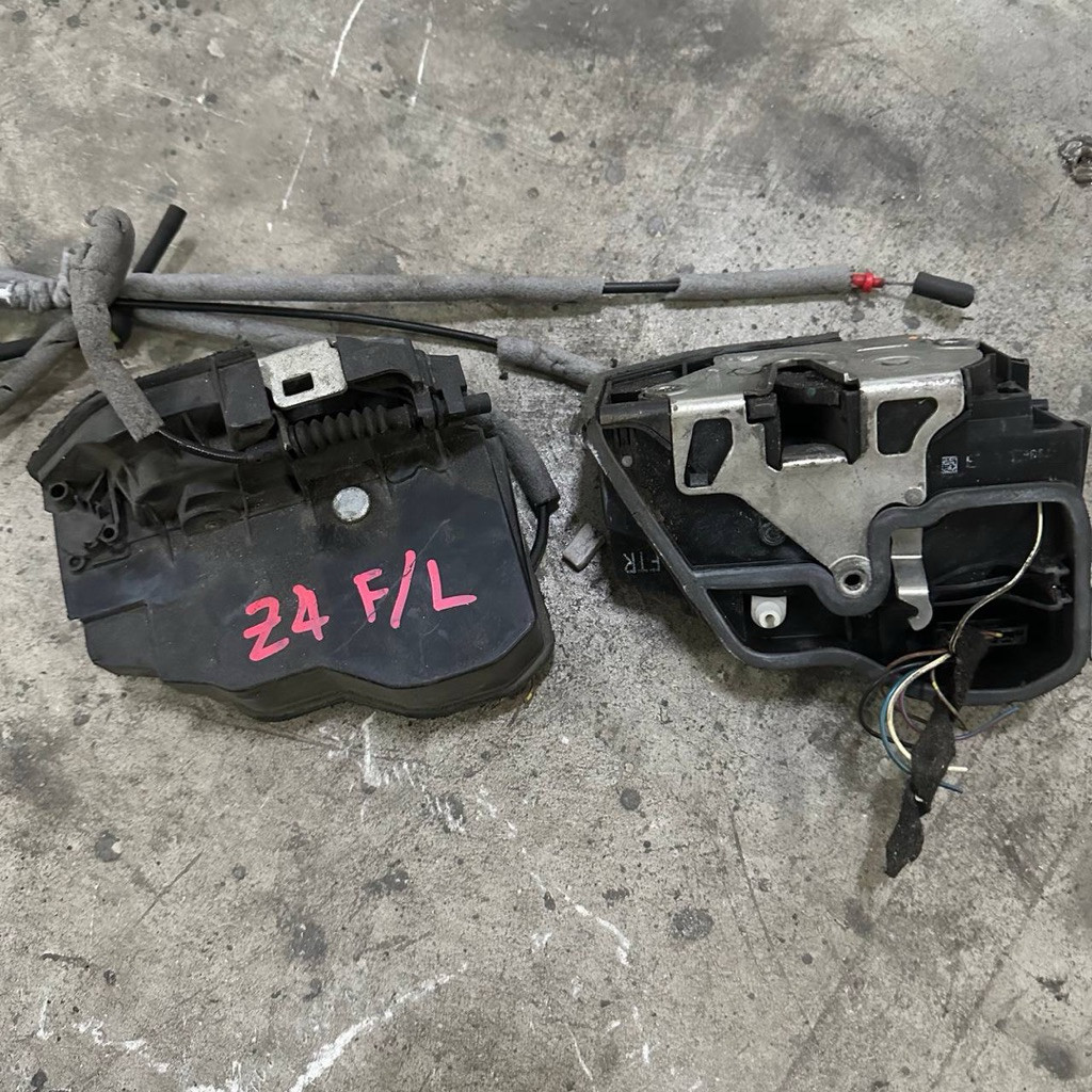 ล็อคประตูภายใน BMW Z4 E85 จากประเทศญี่ปุ่น