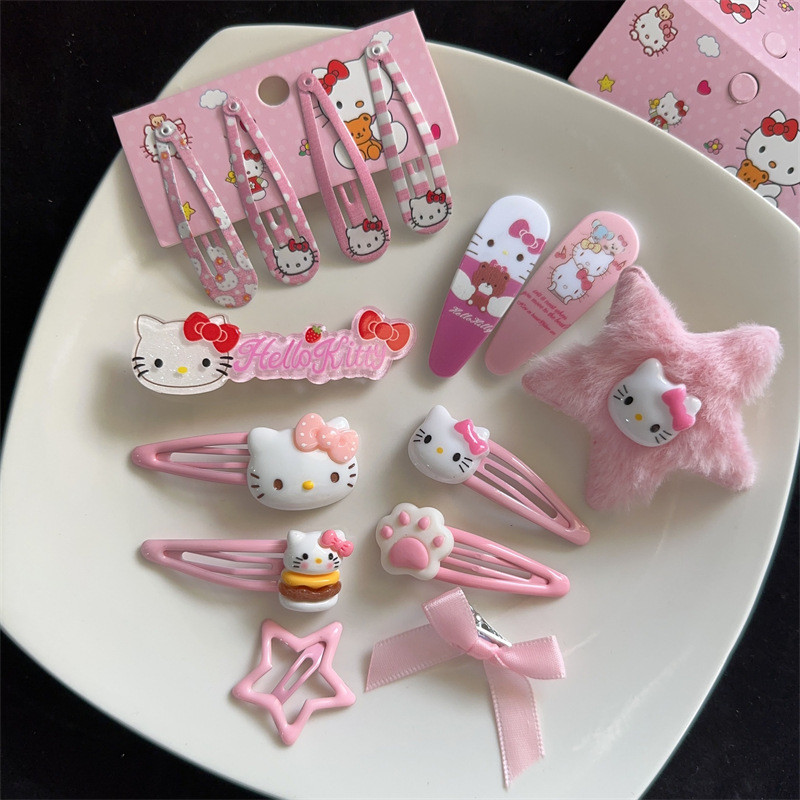 Hello Kitty ชุดกิ๊บติดผม สไตล์น่ารักสำหรับสาวหวาน กับคลิปbangs