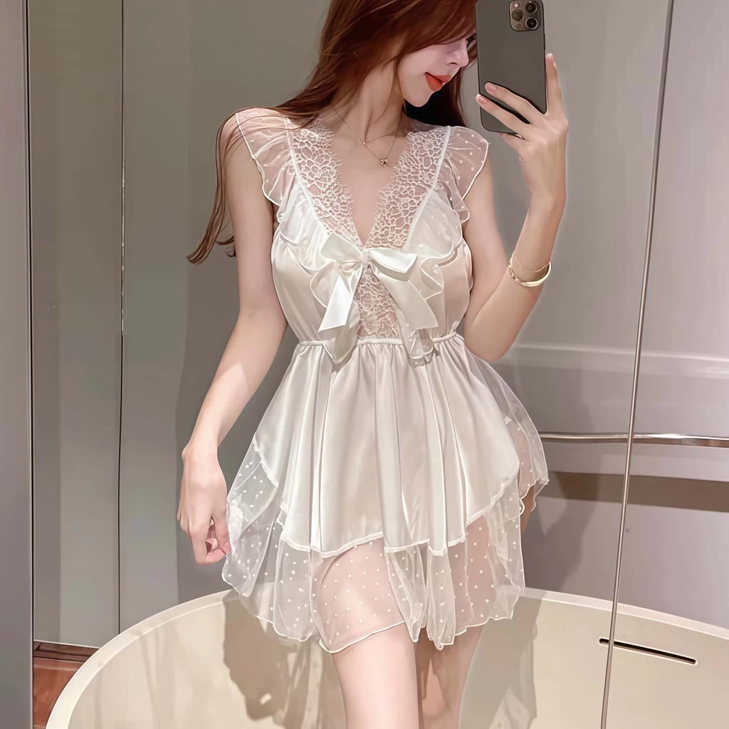 sexy pajamas🤍🩷เดรสลูกไม้ เดรสรัดรูป สีขาว sexy การตกแต่งโบว์ ยั่ว คอวีลึก ส่งไวจากไทย