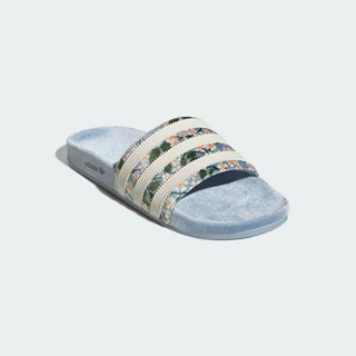 adidas ไลฟ์สไตล์ รองเท้าแตะ Adilette x Liberty London ผู้หญิง สีน้ำเงิน JP8184