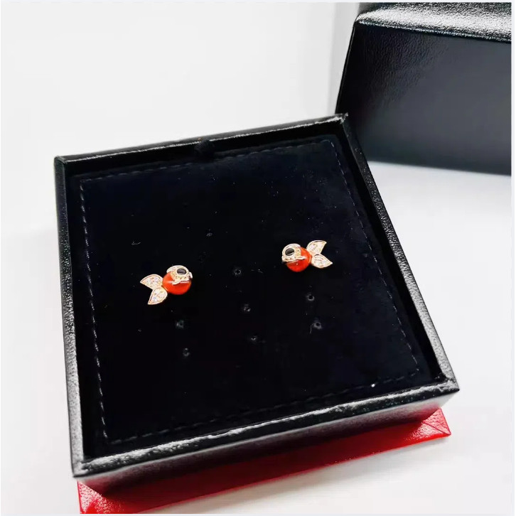 ต่างหูอาเกตสีแดงทอง Qeelin Qin Series พร้อมกล่องบรรจุภัณฑ์