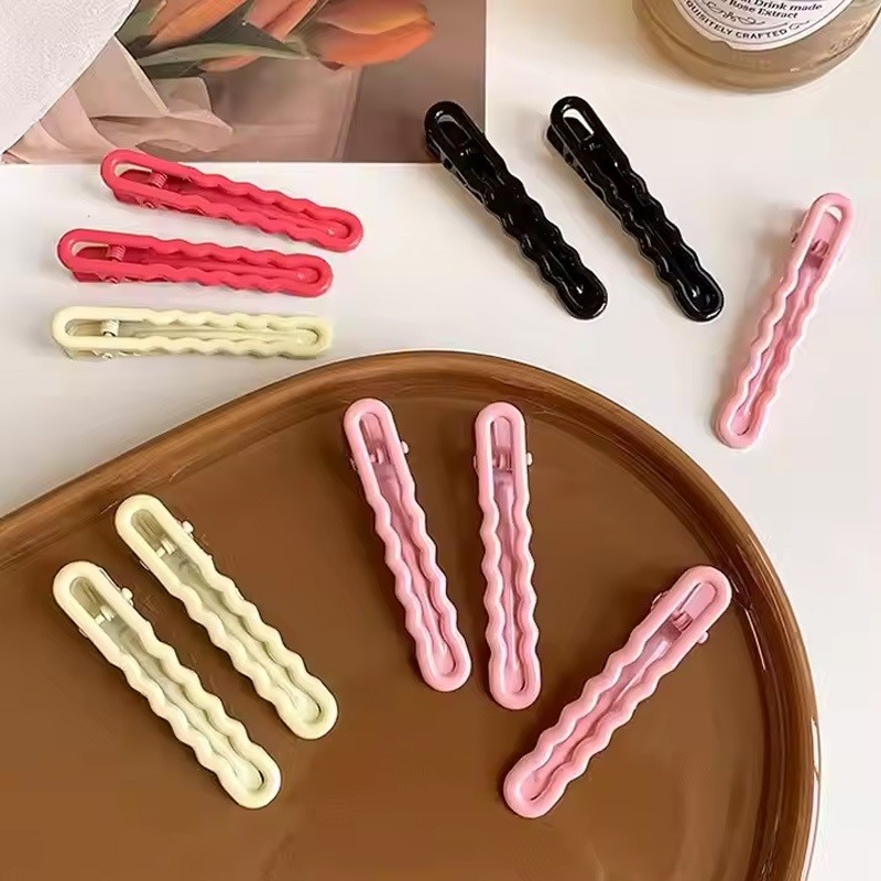 ส่งจากประเทศไทย โลหะสีลูกกวาดกิ๊บติดผมกลวงคลื่นผมหักด้านข้างหน้าม้าเครื่องประดับผมปากเป็ด