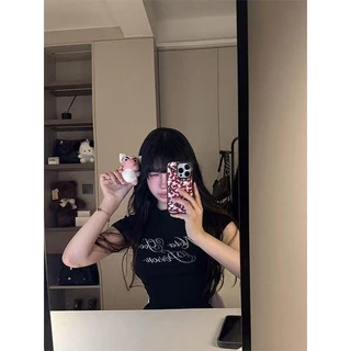 เสื้อยืดไหล่ปกติ สไตล์อเมริกัน ดีไซน์เก๋ไก๋ สาวฮอต พลอยเทียม ตัวอักษร คอกลม ทรงสลิมฟิต แขนสั้น ผู้หญิง ฤดูร้อน ย้อนยุค
