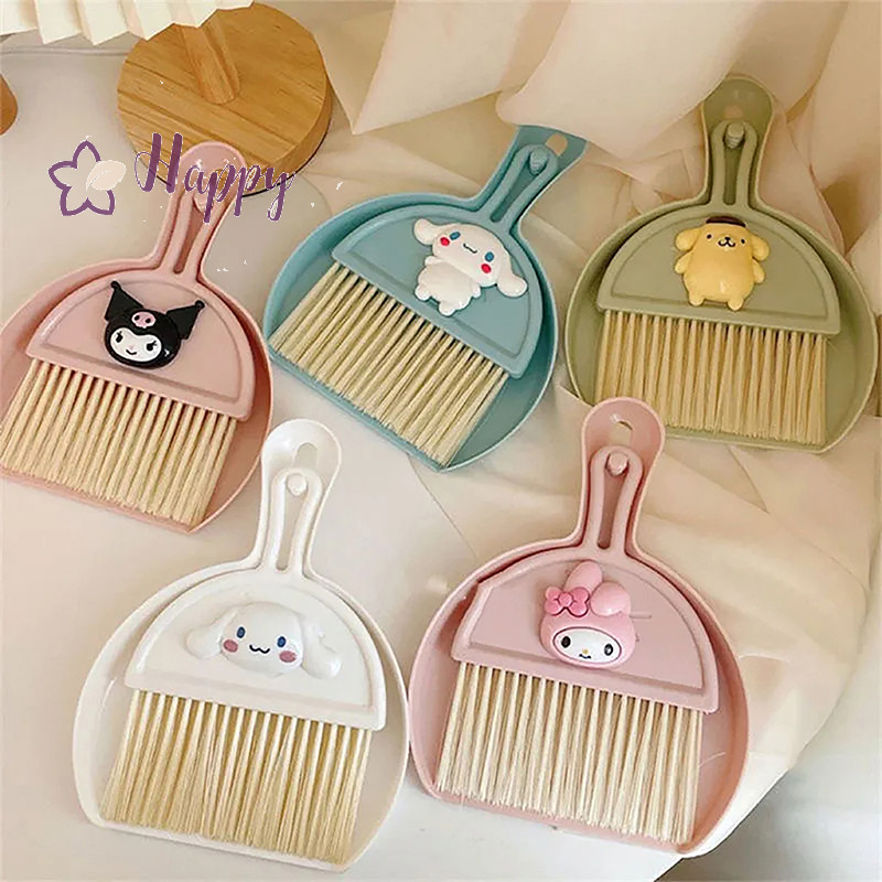 SANRIO <แฮปปี้เบย์> ซานริโอ น่ารัก มายเมโลดี้ไม้กวาดชุด คุโรมิ การ์ตูนน่ารักสก์ท็อปทําความสะอาดแป้นพิมพ์ทําความสะอาดแปรงครัวเรือนมินิที่ตักขยะรวมกันขาย