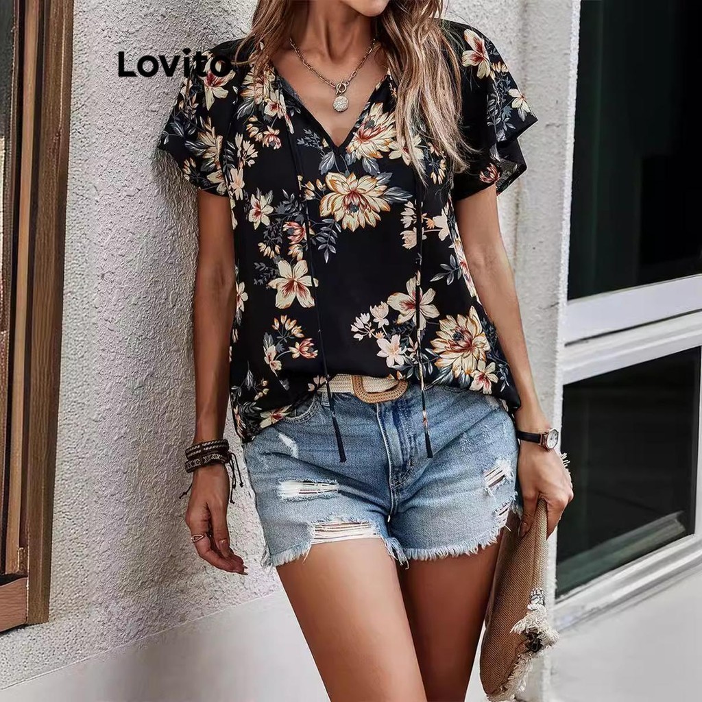 Lovito เสื้อเบลาส์ลายดอกไม้โบโฮสำหรับผู้หญิง LNL73114