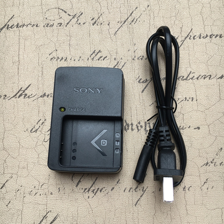 เหมาะสําหรับ Sony DSC-TX1 T77 T90 T75 T700 กล้องดิจิตอล NP-BD1 แบตเตอรี่ + สายเคเบิลข้อมูล + เครื่องชาร์จอุปกรณ์เสริม