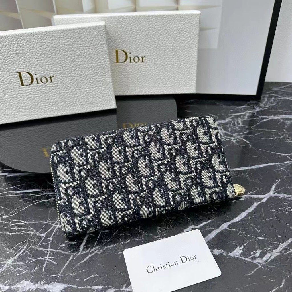 DIOR กระเป๋าสตางค์พิมพ์หนังแท้น้ําหนักเบาผู้ชายสไตล์ยาวของขวัญกระเป๋าสตางค์หลายใบ7