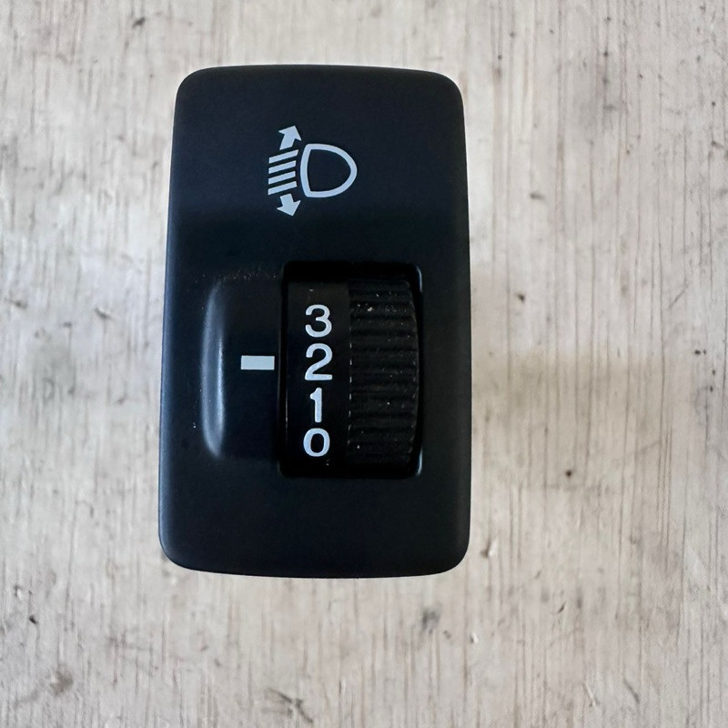 HONDA CIVIC FD ไฟหน้า/สวิตช์ปรับไฟหน้านําเข้าจากประเทศญี่ปุ่น USED