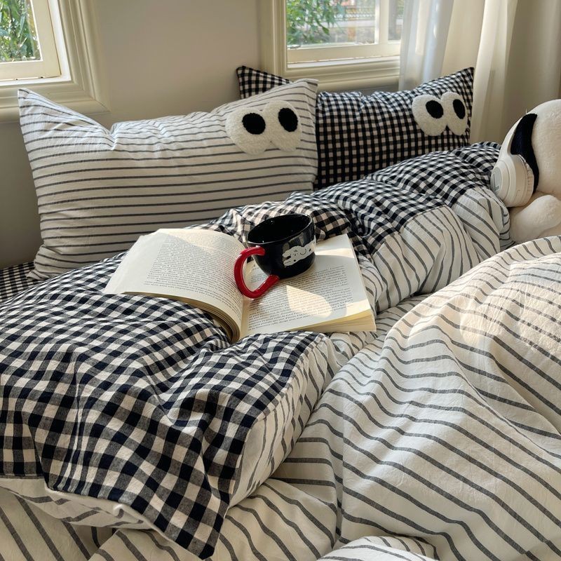 Ins สไตล์ Haige Big Eyes เตียงชุดสี่ชิ้นผ้าฝ้ายสไตล์ ins เหมาะสําหรับ 5/6 ฟุตผ้าปูที่นอนผ้านวม