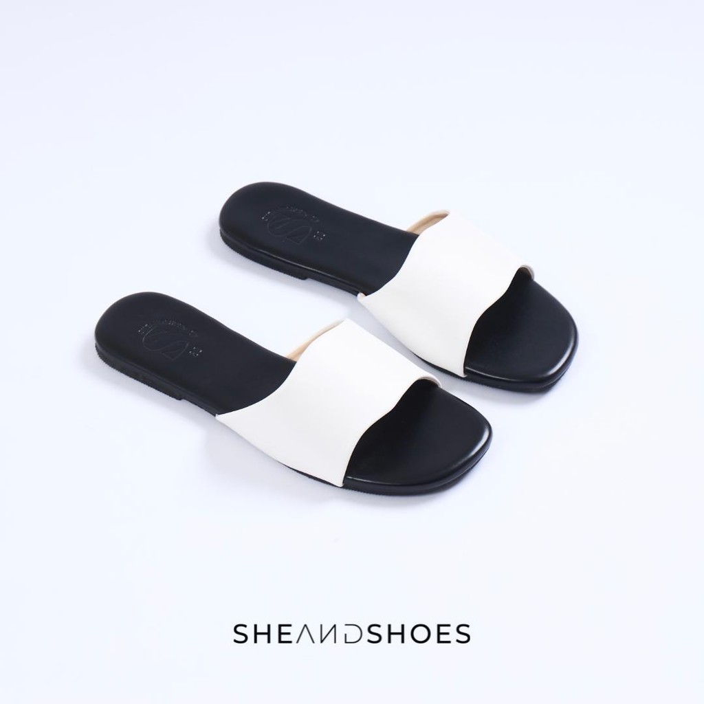 【 ลดล้างสต๊อก 】Sugus รองเท้าแตะ หน้าโค้ง [Sz.36-42] สี Two-tone พื้นนิ่ม