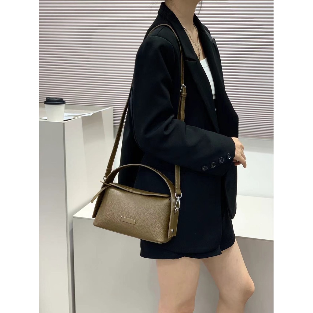 MLN กระเป๋าถือ กระเป๋าสะพายข้าง รุ่น Camila (ไซส์ 8.5นิ้ว)