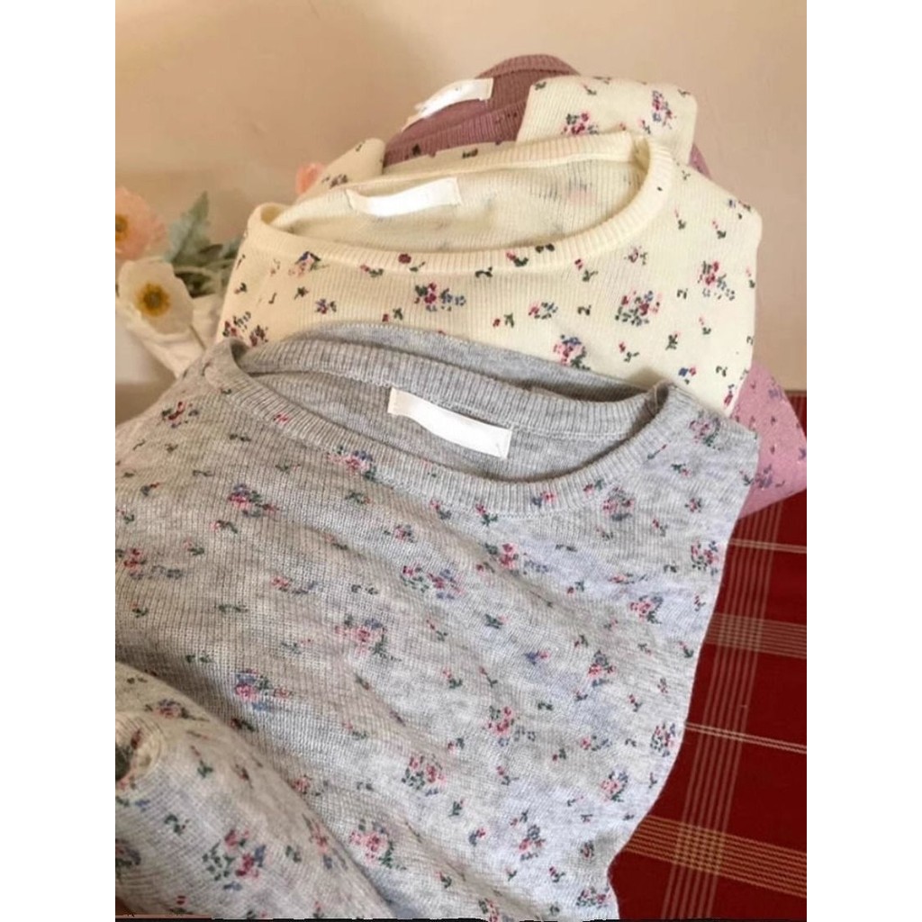 เสื้อด้านในแขนยาวถักลายดอกไม้ใหม่ของผู้หญิง
